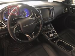 Chrysler 200